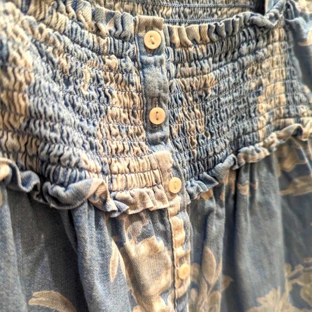 Old Navy chambray cotton top floral Xs Blue White - Picture 3 of 8